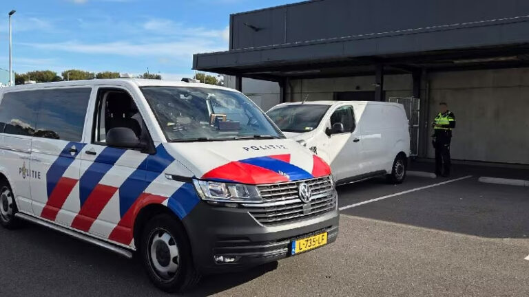 Misstanden aangetroffen bij integrale controle postpakketsorteerder in Amsterdam