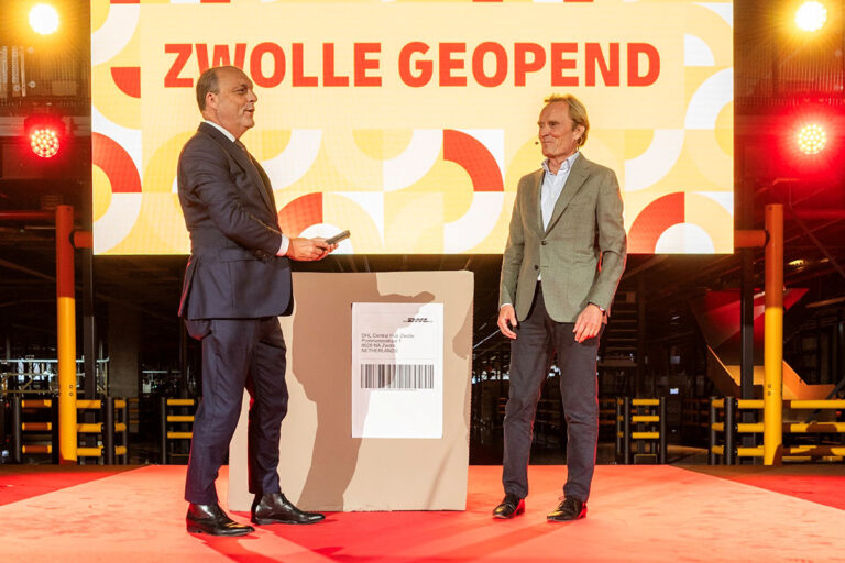 DHL-sorteercentrum in Zwolle geopend