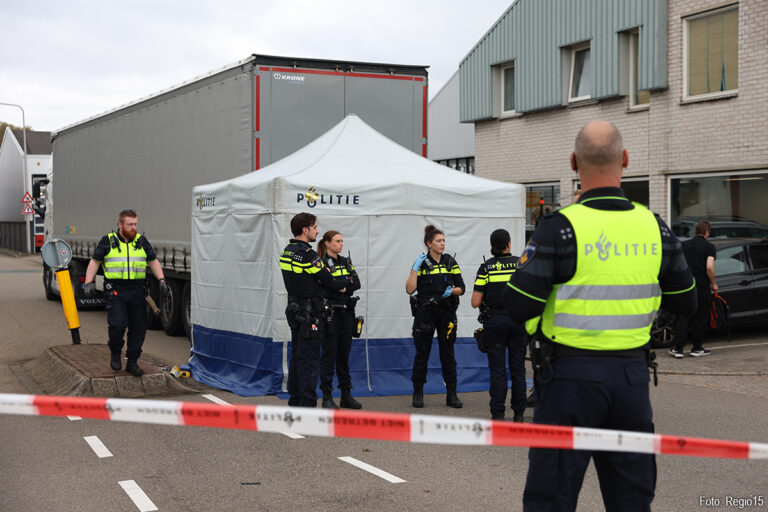 Fietser overleden na aanrijding met vrachtwagen in Honselersdijk