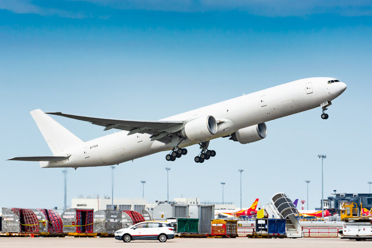 Challenge Group en Kalitta Air starten samenwerking met Boeing 777-300ERSF op internationale route