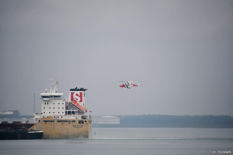 Medische noodsituatie op schip bij Terneuzen