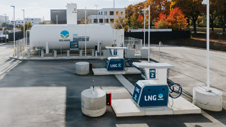 Rolande opent negende bio-LNG-tankstation voor vrachtwagens in Duitsland