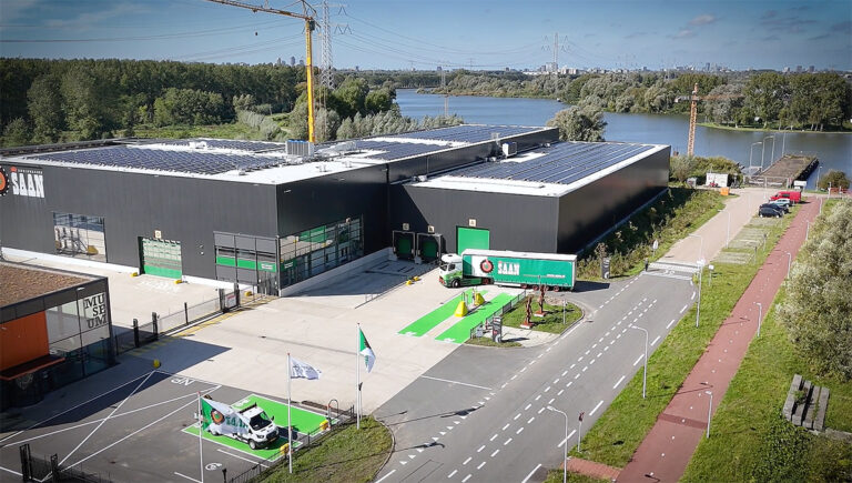 Koninklijke Saan en Schouten Energy openen duurzaam laadplein in Diemen