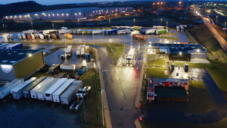 TIP Group breidt netwerk beveiligde vrachtwagenparkeerplaatsen in Frankrijk uit