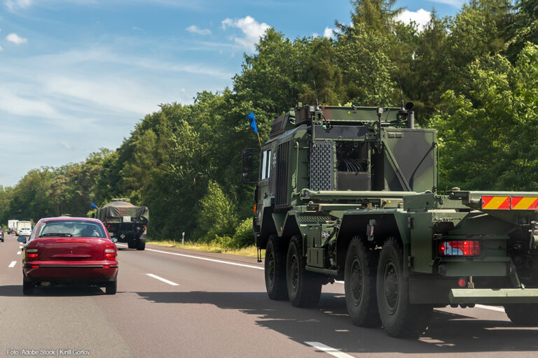 EU presenteert nieuw Militair Mobiliteitspakket: wegtransport cruciaal voor crisisbestendigheid