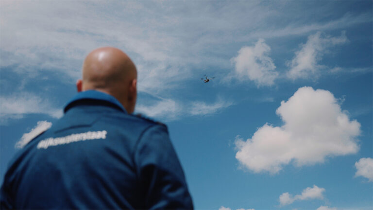 Drone moet incidenten sneller afhandelen: proef bij Kooybrug Den Helder succesvol van start gegaan