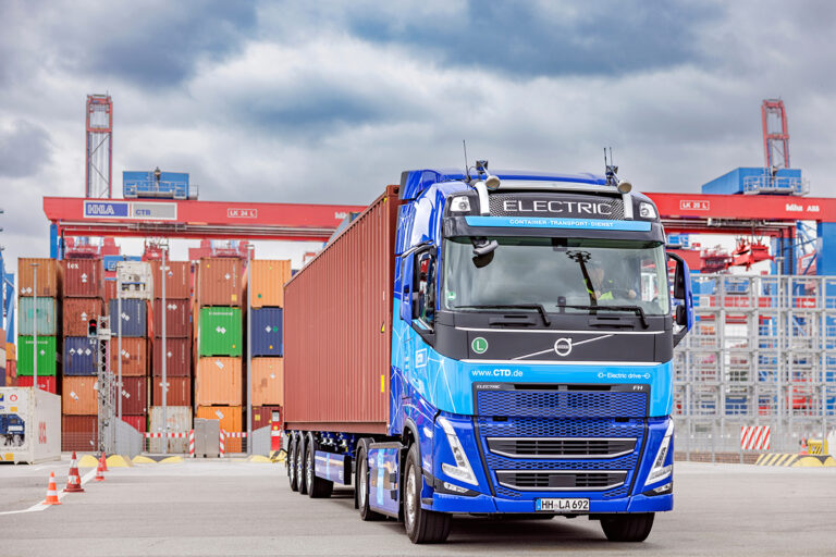 HHLA versoepelt slots voor e-trucks in haven van Hamburg om uitstootvrije logistiek te stimuleren