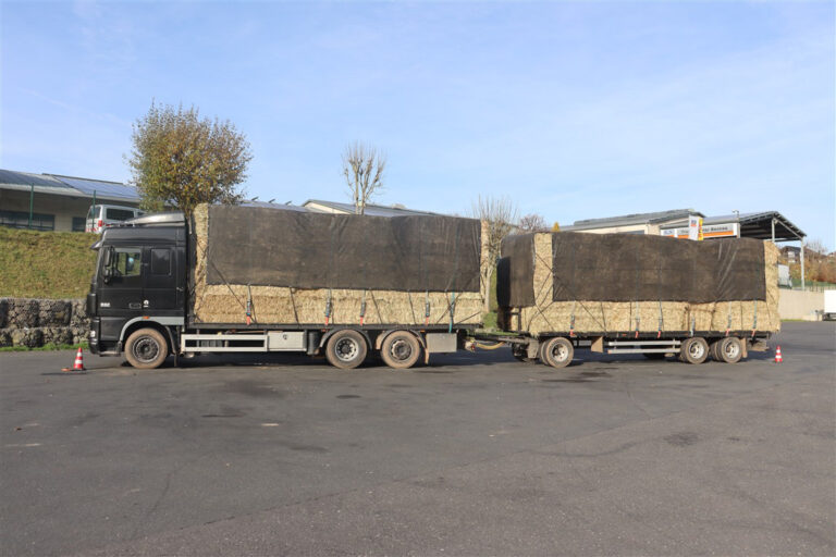 Nederlandse chauffeur betrapt met verlopen vrachtwagenrijbewijs en te lange combinatie in Duitsland [+foto’s]