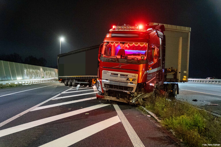LZV vachtwagen blokkeert na eenzijdig ongeval A1 [+foto’s]