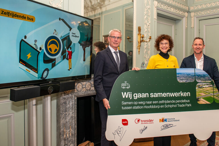 Zelfrijdende pendelbus tussen Hoofddorp en Schiphol Trade Park in onderzoek