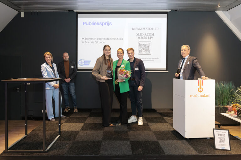 Transavia wint publieksprijs ‘Veiligheidsinitiatief van het Jaar 2025’ met nieuwe training tegen agressie