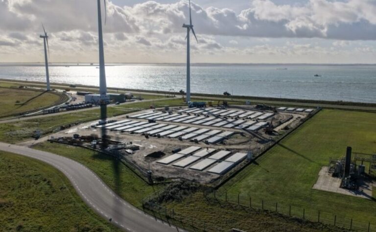 Start bouw grootste batterijopslag van Nederland in North Sea Port: strategische impuls voor energie- en logistieke sector