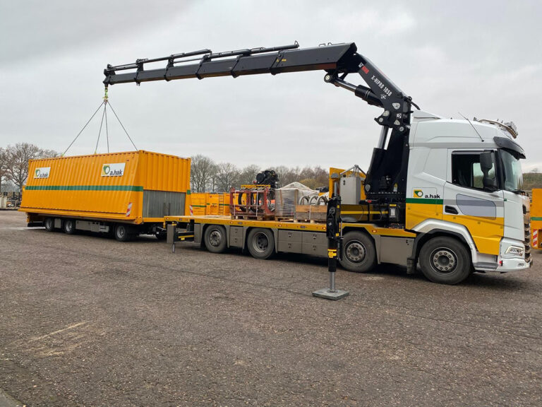 A.Hak neemt eerste maatwerk Pacton-aanhangwagens in gebruik voor materieeldienst en booractiviteiten