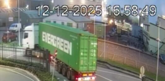 gestolen container en chassis Botlek Rotterdam