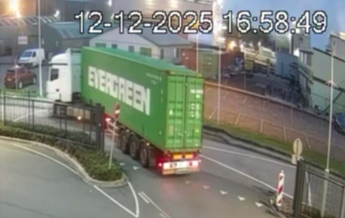 gestolen container en chassis Botlek Rotterdam
