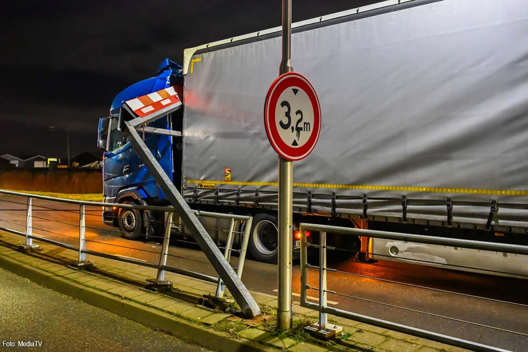 Hoogtemarkering omver gereden