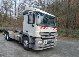 Mercedes-Actros gestolen bij Duitse handelaar in gebruikte vrachtwagens