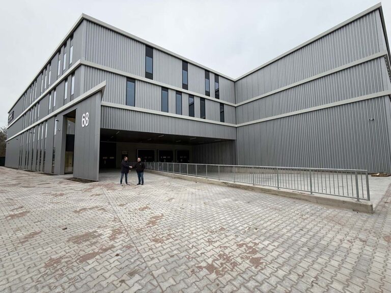 Nieuw logistiek complex in Zoeterwoude opgeleverd voor Nico Koot Transport Op- & Overslag