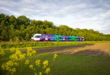 Arriva-trein vernoemd naar liedje van Normaal