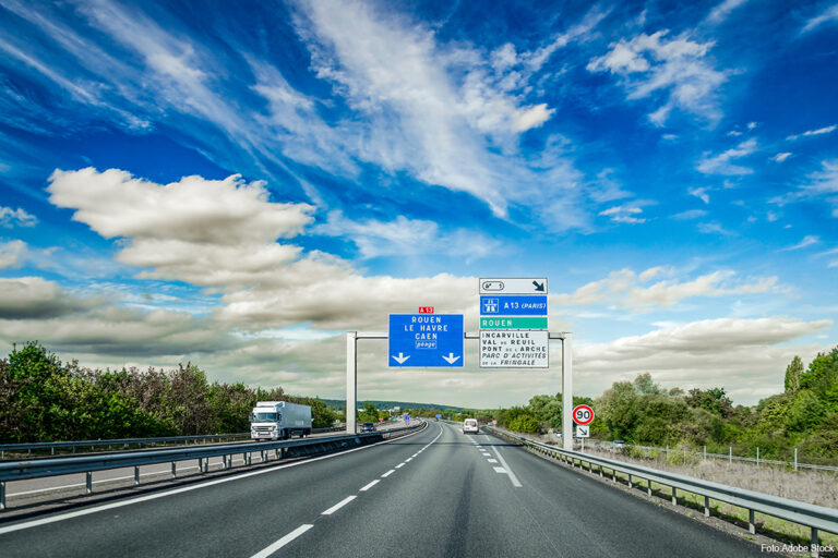 Drie Oost-Europese transportbedrijven een jaar lang uitgesloten van cabotage in Frankrijk wegens herhaaldelijke overtredingen