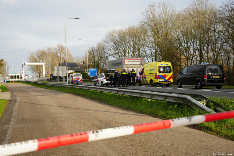 Vrachtwagen van A1 geduwd en overvallen, vrachtwagen teruggevonden op N414 [+foto’s]