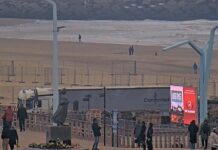 Opbouw vreugdevuur Scheveningen