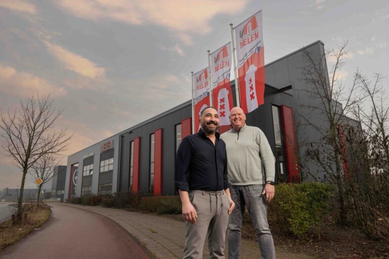 Rijschool West-Friesland neemt Verkeersschool Nelen over