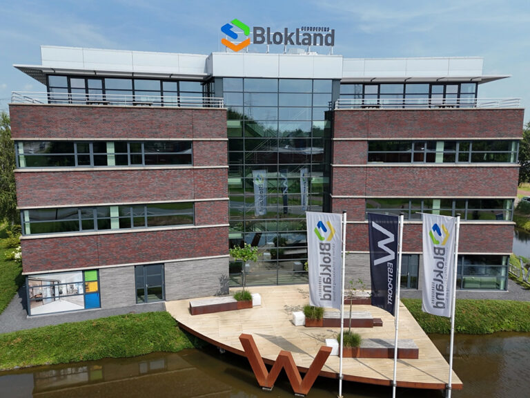 Koninklijke BAM Groep neemt Gebroeders Blokland over