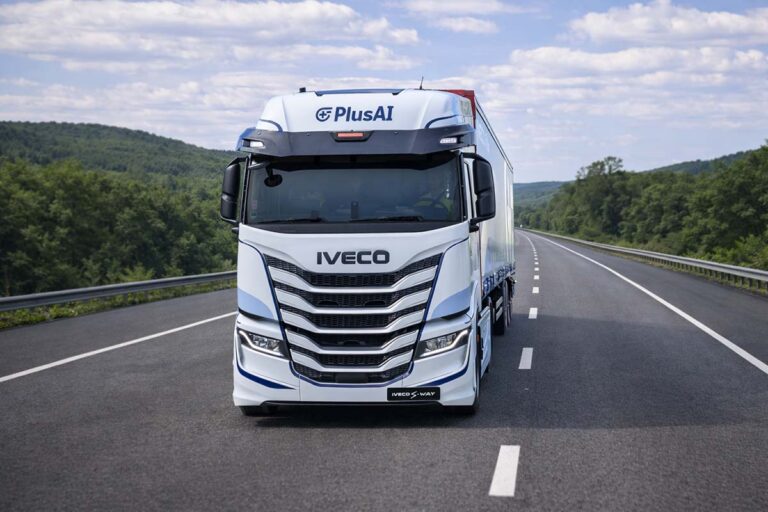 IVECO en PlusAI starten Level 4 autonome vrachtwagenproeven in Spanje
