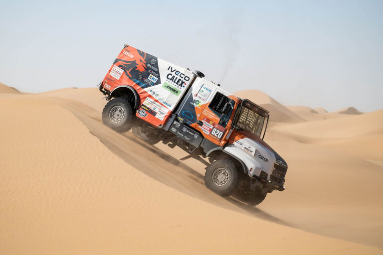 Marnix Leeuw houdt zich knap staande in zware marathonetappe Dakar Rally