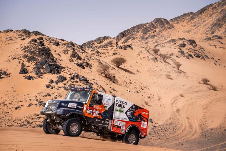 Team Leeuw opnieuw sterk met 12e plaats in Dakar-etappe bij Badi ad Dawasir