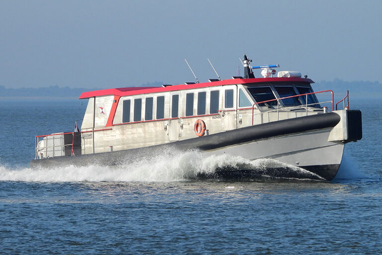 Rederijen: Waddeneilanden zijn gebaat bij snellere nachtvaart