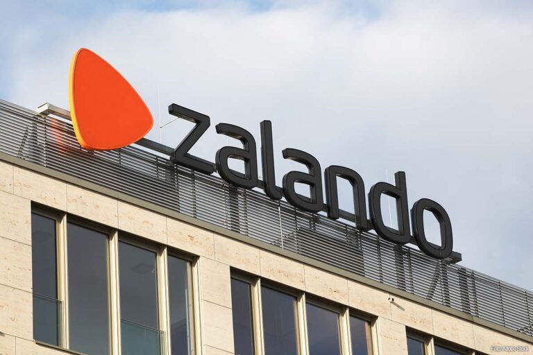 Zalando sluit logistiek centrum in Duitsland, 2700 banen op de tocht