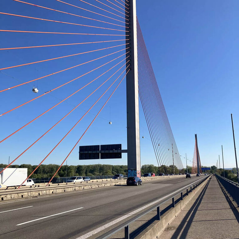 Duitse Rheinbrug Bonn-Nord (Friedrich-Ebert-Brücke) vanaf 9 februari gesloten voor vrachtverkeer