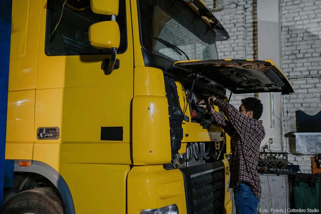 Schade aan vrachtwagen