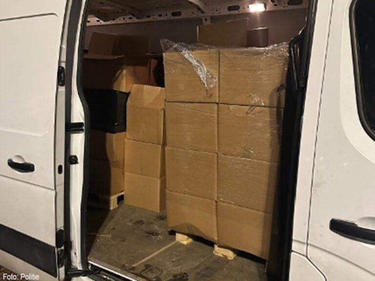 Ruim 900 lachgasflessen aangetroffen in Heerhugowaard