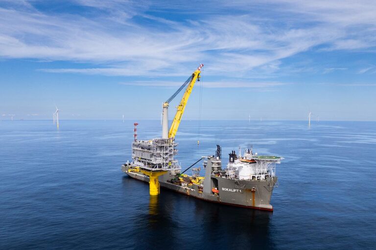 Boskalis boekt uitzonderlijk sterk jaar met € 775 miljoen nettowinst en orderboek van € 7 miljard