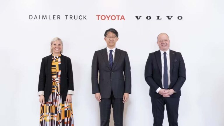 Toyota wil instappen in waterstof joint venture cellcentric van Volvo en Daimler Truck