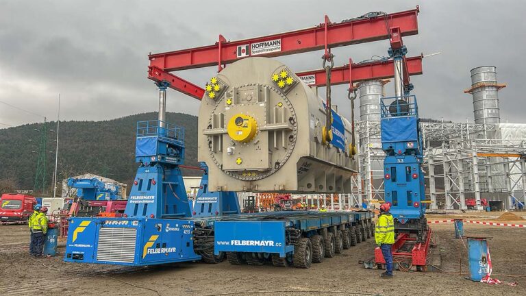 Felbermayr neemt zwaartransportmaterieel van Hoffmann over en vergroot capaciteit