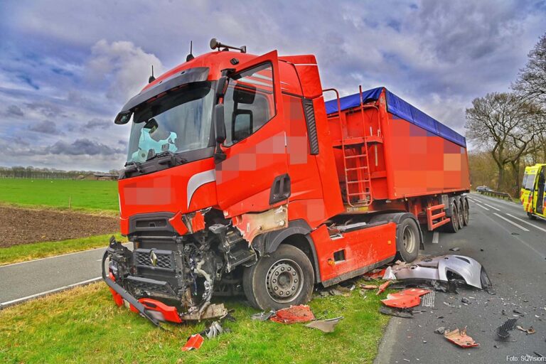 Zwaar frontaal ongeval tussen vrachtwagen en personenauto op N69 [+foto’s]