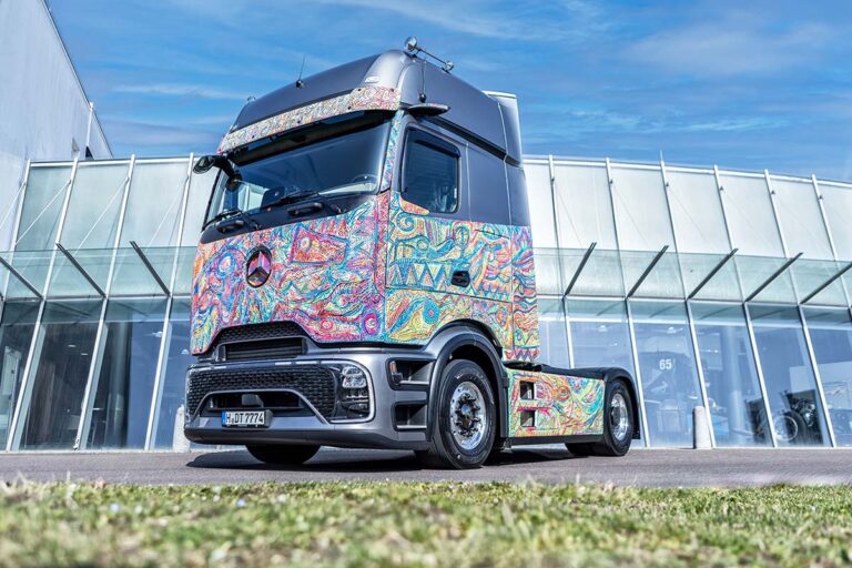 Mercedes-Benz presenteert unieke ‘Art Edition’ van Actros L ProCabin