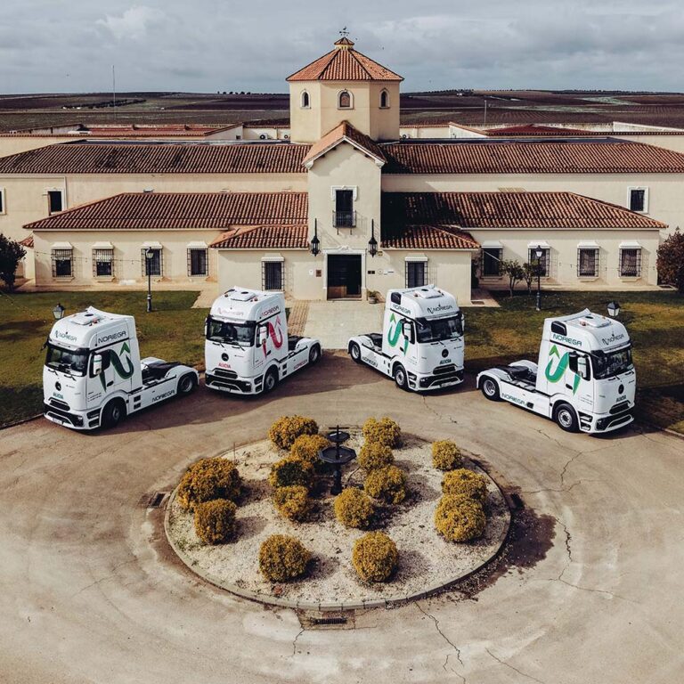 Transnoriega breidt wagenpark uit met 27 Mercedes-Benz Actros-trekkers