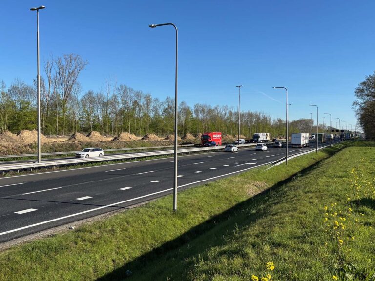 Meerdere nachtafsluitingen op A2 tussen Het Vonderen, Born en Urmond