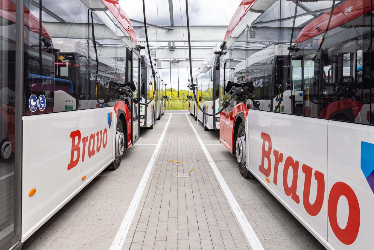 Nieuwe busremise in Helmond moet groei openbaar vervoer ondersteunen