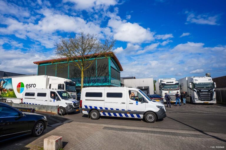 Esro Food Group in Nuenen stilgelegd: directie opgepakt en beslag gelegd op vrachtwagens