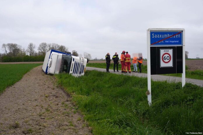 Gekantelde Vrachtwagen