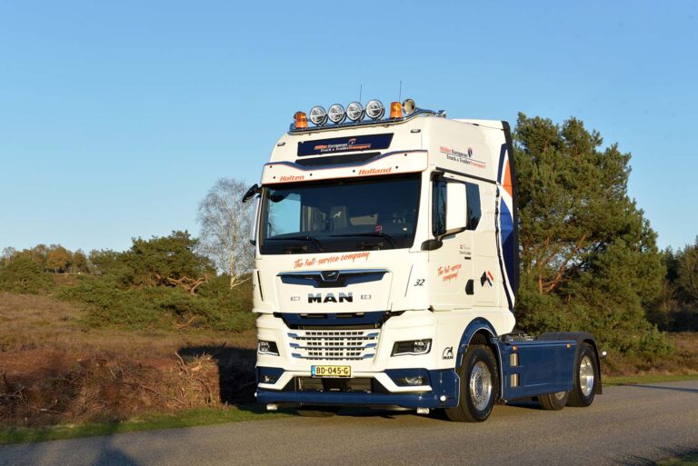 Transportbedrijf R. Mutra neemt bijzondere MAN TGX PowerLion in gebruik