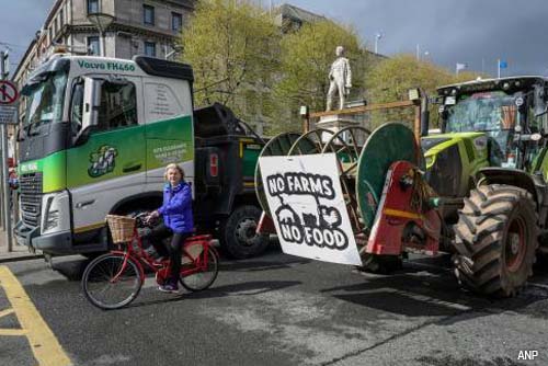 Ierse politie ontruimt centrum Dublin na brandstofprotesten