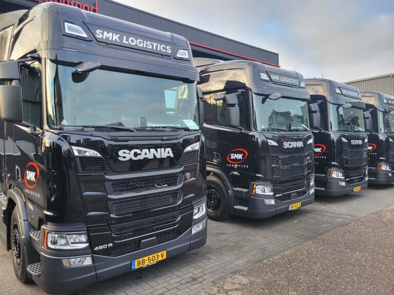 SMK Logistics investeert in 30 Scania 460R Super-trekkers in VECTO-klasse 3