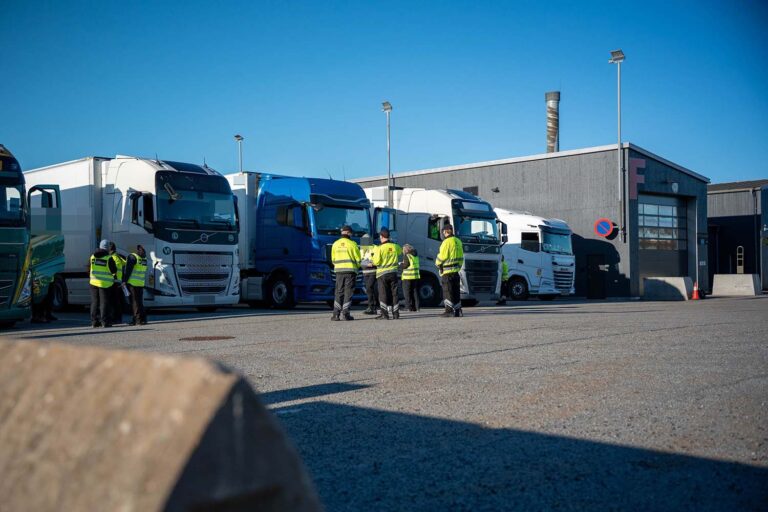 Noorse autoriteiten controleren vistransporten: overtredingen ontdekt bij chauffeurs, koelopslag en export [+foto’s]
